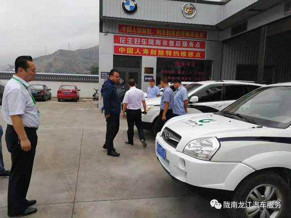 金錘鈑金，銀槍噴漆！龍江汽修值得信賴！